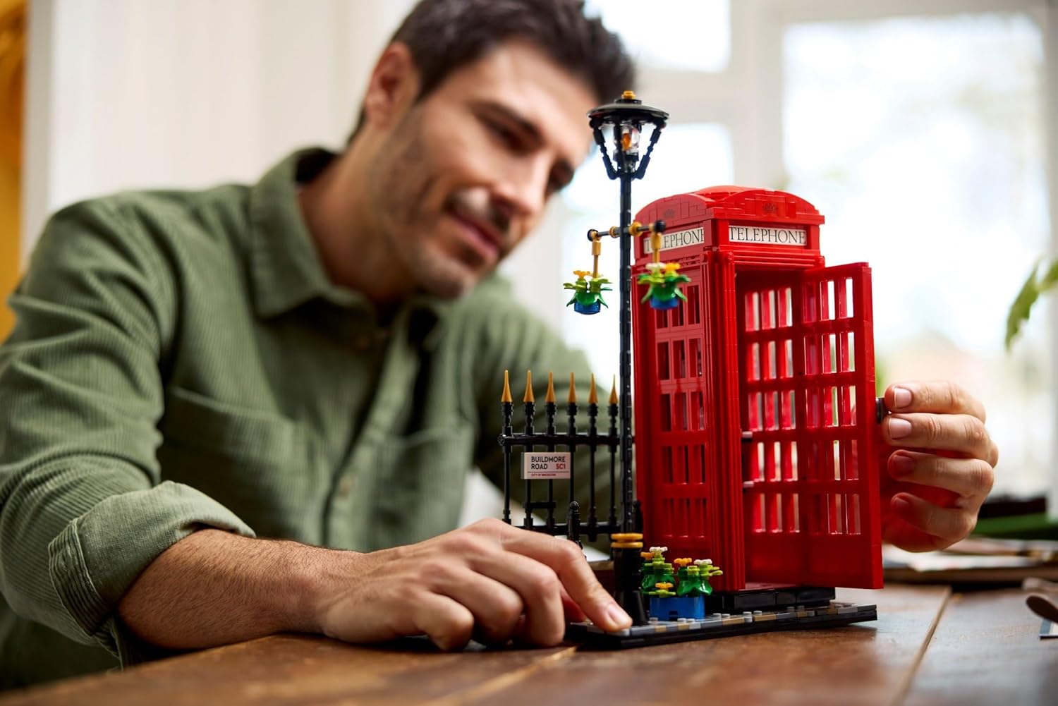 Lego 21347 Ideas Kırmızı Londra Telefon Kulübesi