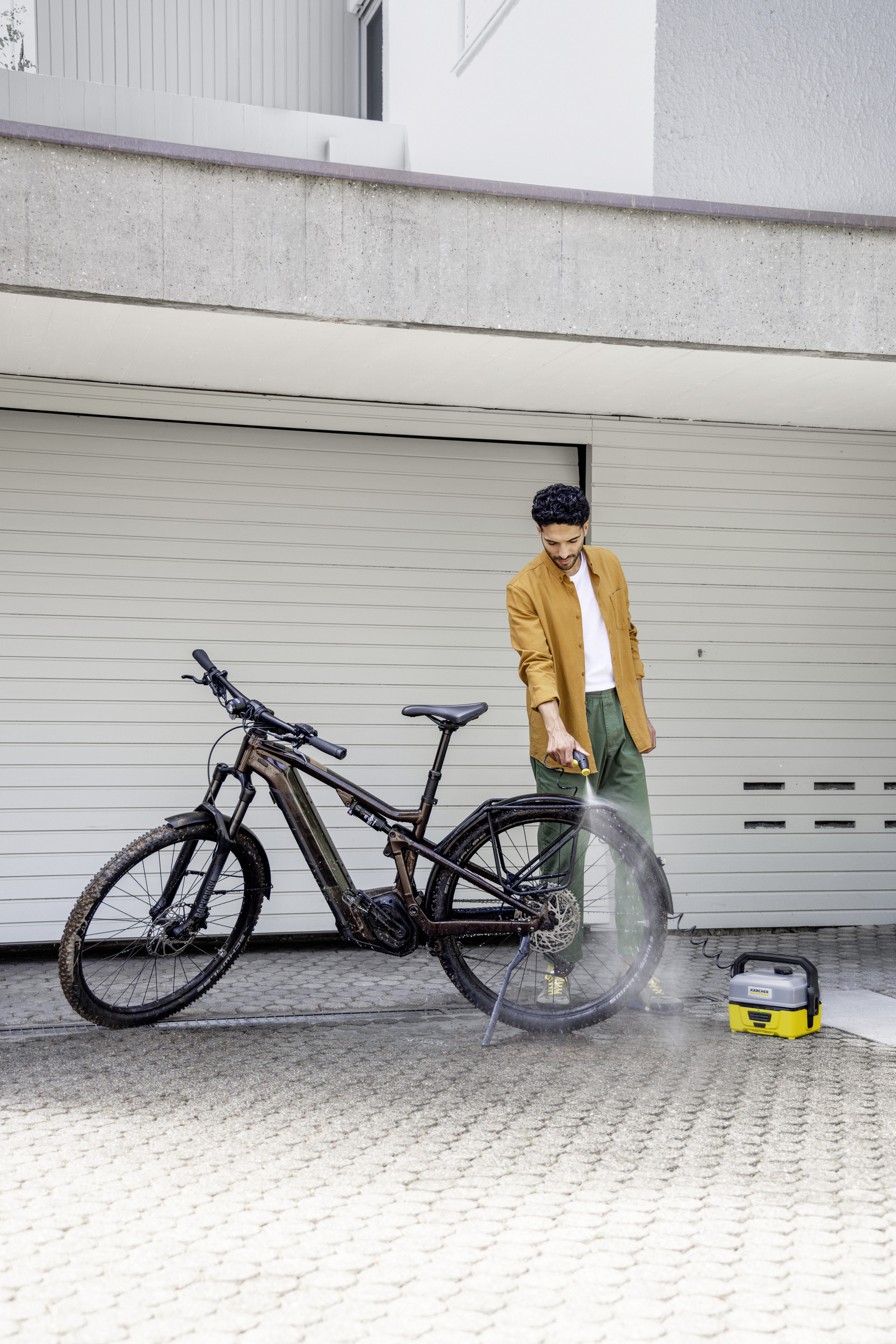 Karcher Oc 3 + Bike Mobil Dış Alan Temizleyicisi